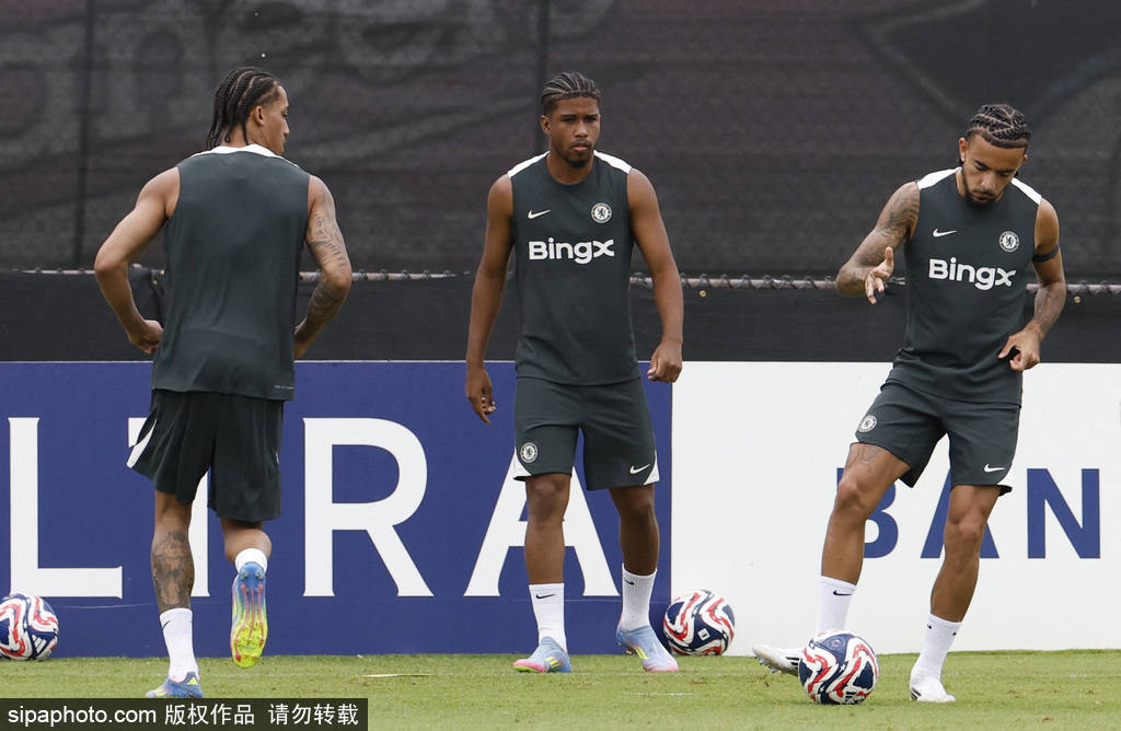 Estevao Wilian：从‘小梅西’到切尔西新星，他的巴萨梦与金球奖对决